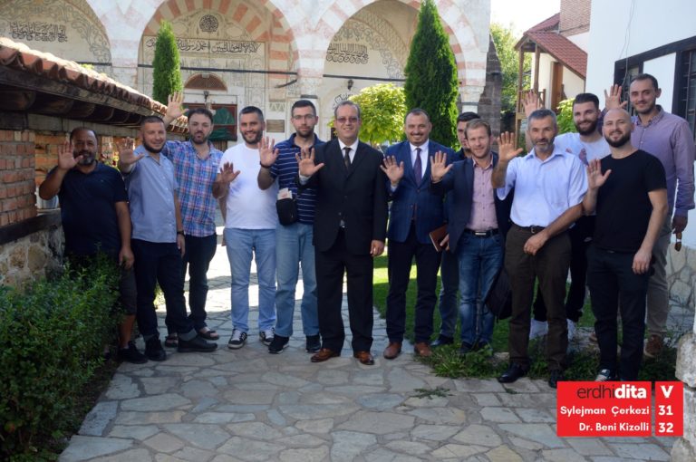 Gjakova mbështet ndryshimin, Sylejman Çerkezi dhe Beni Kizolli takojnë qytetarët