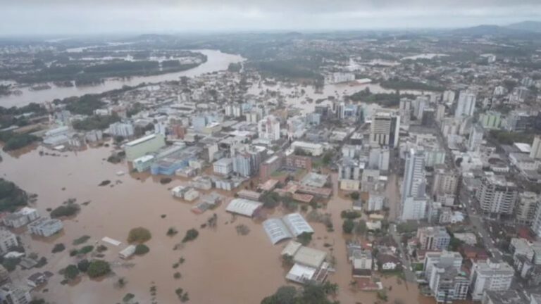 Cikloni godet Brazilin, shënohen 21 viktima