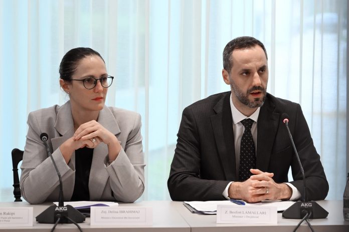 573846fe-ef86-449e-b159-7a9d640ad413-696x463