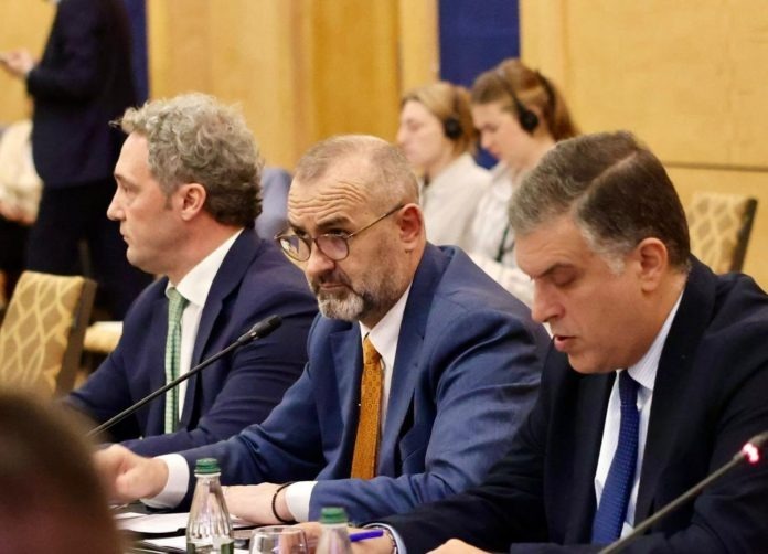 Sesioni-i-II-te-i-takimit-te-20-te-i-Komitetit-Parlamentar-6-696x502